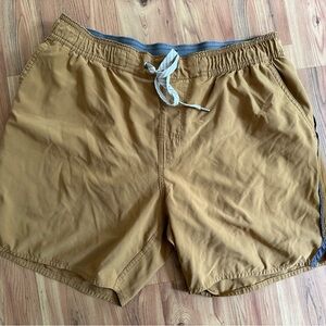 Men’s Vuori Trail shorts - Lined - Golden Yellow - Med